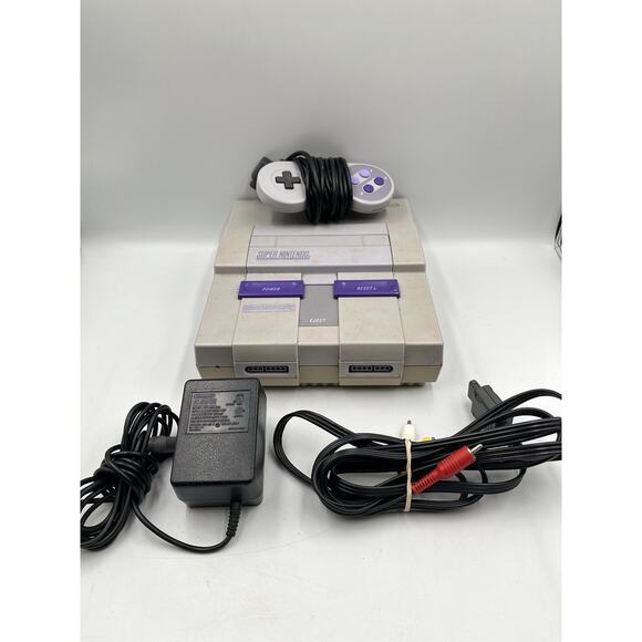 Super Nintendo Entertainment System SNES Console w OEM Controller + Cords TESTED - Picture 1 of 15